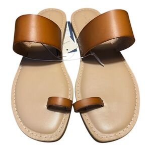 NWT Universal Thread Juno Sandals  Size 9